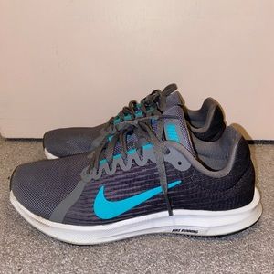 Nike gray running sneakers